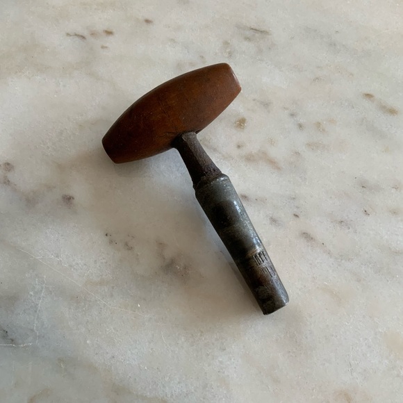 Wood&Metal Keg Barrel Tapper - Picture 10 of 11